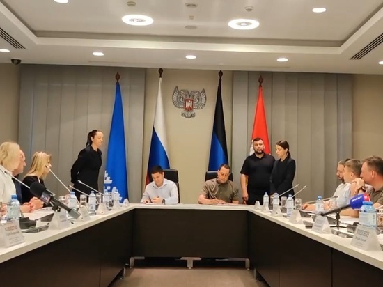 ЯНАО поможет восстановить Волноваху в ДНР: Артюхов подписал соглашение с Зинченко