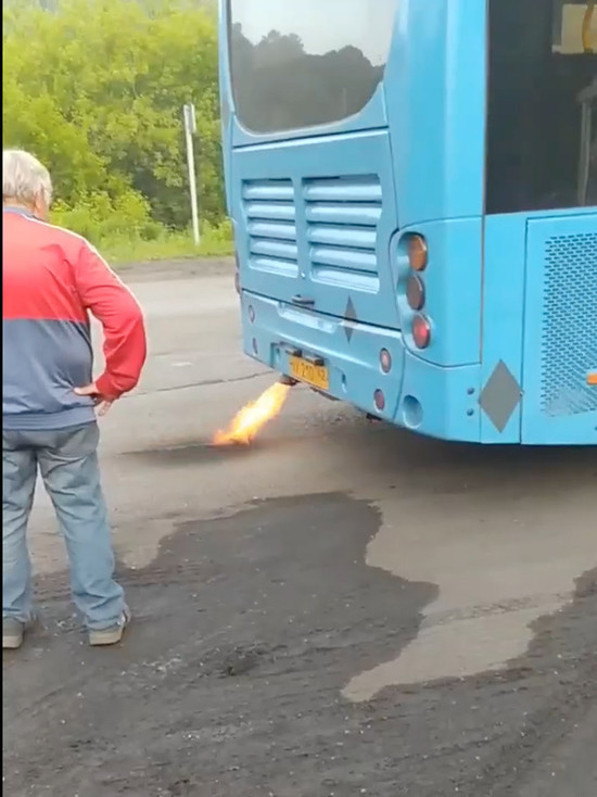 Турбо автобус смогли запечатлеть на камеру в Кузбассе Экономика Селдон Новости