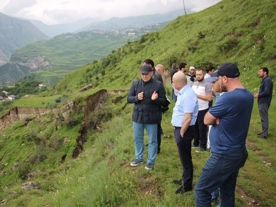 Скальные массы над горными дорогами Дагестана расчистят принудительно