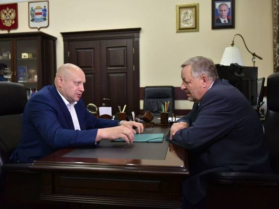 Мэр Омска и вице-спикер Горсовета обсудили благоустройство микрорайона Входной