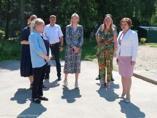 Комиссия осмотрела благоустройство стадиона на улице Прудной в Рязани