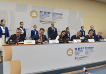 На ПМЭФ временно исполняющий обязанности Главы Марий Эл Юрий Зайцев подписал два соглашения, направленных на развитие туризма.