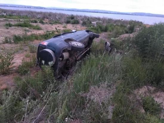 Школьница в Приморье угнала автомобиль отца и попала в аварию