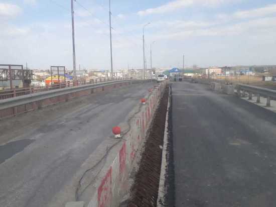 В Новосибирской области на год сдвинули срок введения в эксплуатацию моста в Карасуке