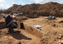 Одно из крупнейших захоронений англосаксонцев в Великобритании найдено вдоль места строительства железнодорожного пути