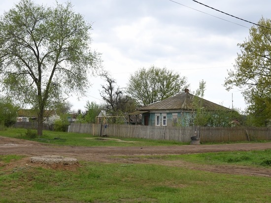 В Волгоградской области молодым многодетным семьям передали 30 га земли