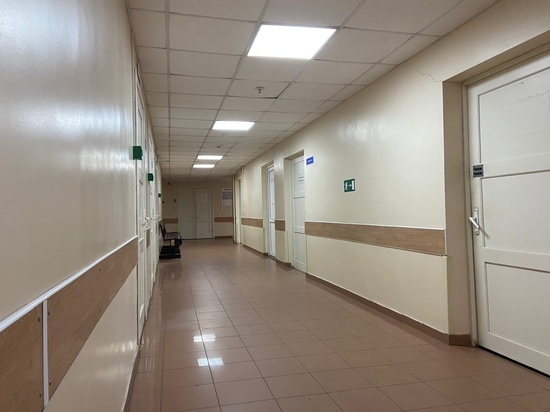 Девять человек, заболевшие коронавирусом, госпитализированы за сутки в Вологодской области