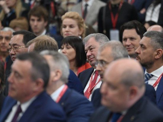 Андрей Белоусов на ПМЭФ-2022 назвал Анатолия Артамонова "патриархом инвестиционной политики"