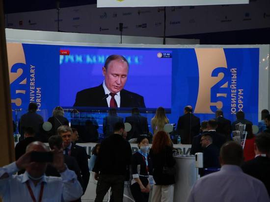 Путин на пленарном заседании ПМЭФ поставил цель достичь инфляции в 4 %