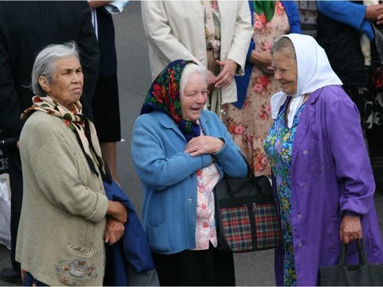 Пенсионеры из Нуримановского района Башкирии отправились в тур