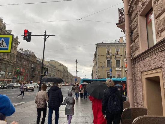 «Желтый» уровень погодной опасности в Петербурге продержится до вечера 19 июня