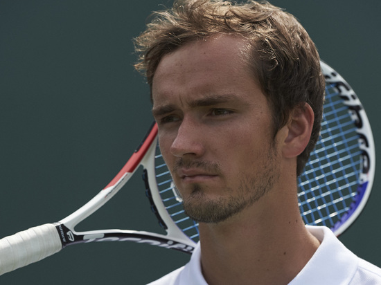 Даниил Медведев пробился в финал теннисного турнира в Галле