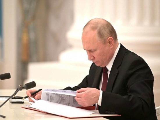 Врач из Новосибирска рассказала президенту Путину о зарплате в 80 тысяч