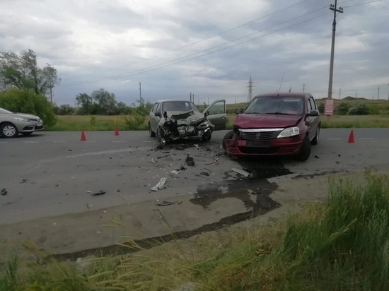 В Орске в результате серьезного ДТП пострадали два водителя
