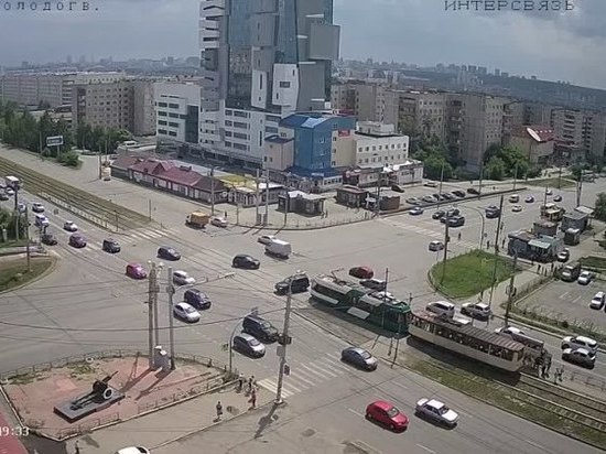 На северо-западе Челябинска столкнулись трамвайные вагоны