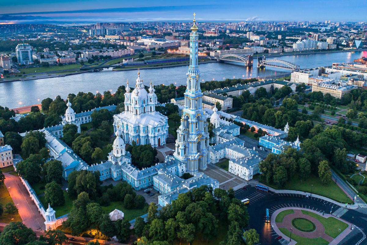 Собор Смольного монастыря в Санкт Петербурге