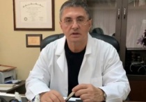 Врачи и телеведущий Александр Мясников рассказал, о чем может говорить внезапное покраснение глаз у человека