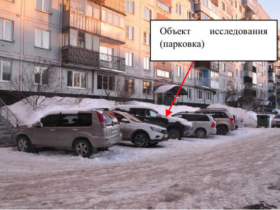 Задыхаемся от выхлопных газов: незаконная парковка возле дома портит жизнь новокузнечанам
