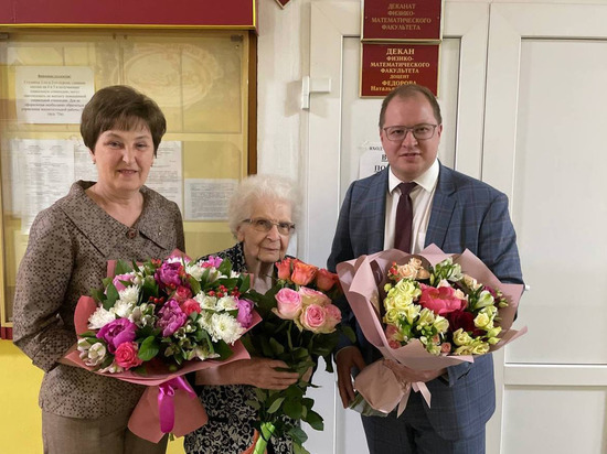В Рязани исполнилось 90 лет Заслуженному учителю РФ Марии Денисовой