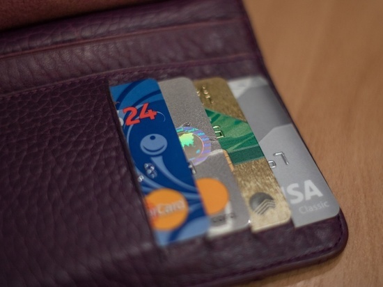 Житель Петрозаводска нашел банковскую карту и отправился по магазинам