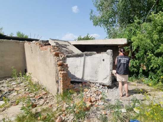 Под Саратовом в гаражах обнаружили мертвую женщину