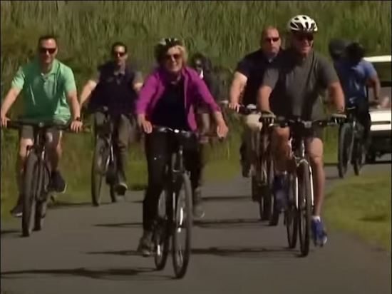 Байден рассказал о «великолепном» самочувствии после падения с велосипеда