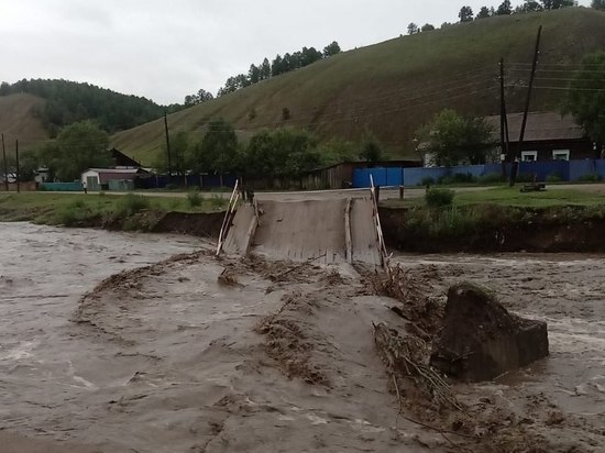 Осипов поручил Петрову и Кривощёкову восстановить мосты после спада воды