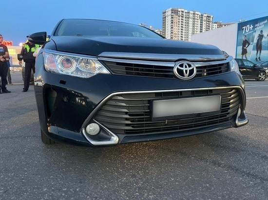 На парковке у «Декатлона» в Рязани Toyota сбила 16-летнего подростка