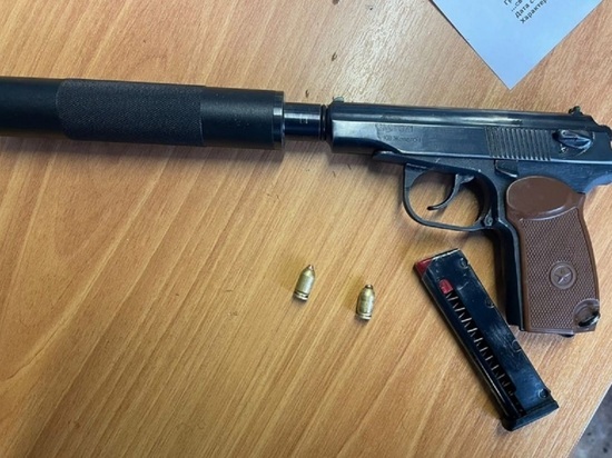 Новокузнечанка получила срок за попытку продать пистолет с глушителем
