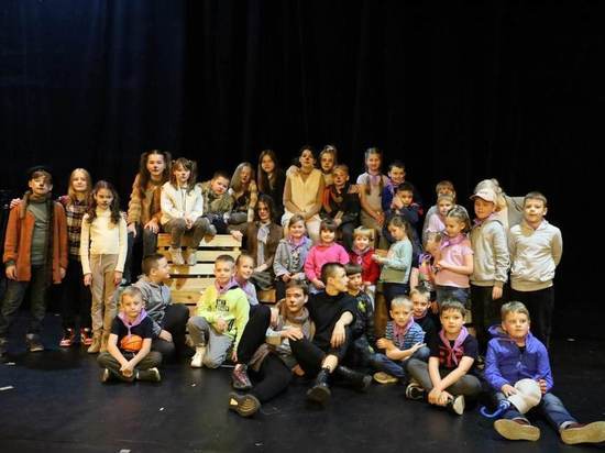Детский театральный сезон в Серпухове завершился добрым спектаклем