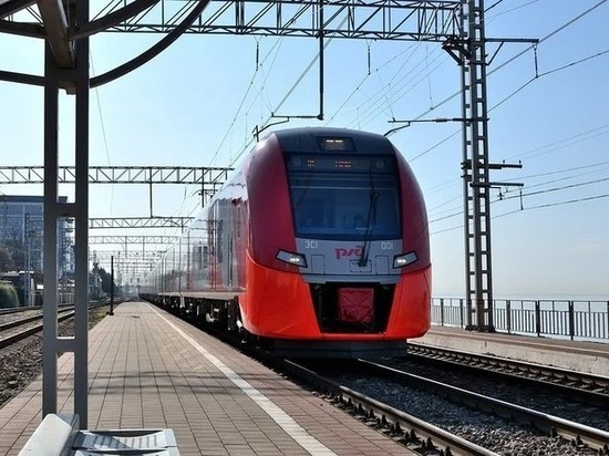 В Сочи на время курортного сезона увеличено количество пригородных поездов на 30%