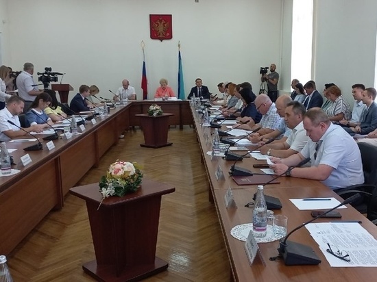 Мэрия Курска может выставить на продажу баню, кинотеатр «Восток» и электросети