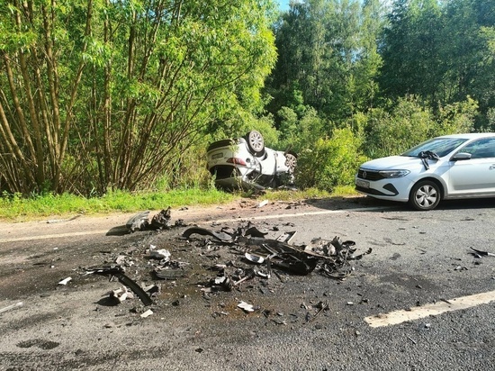 В Твери водитель погиб в аварии на встречной полосе