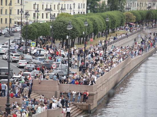 Население Петербурга за год сократилось на 6,3 тысячи человек
