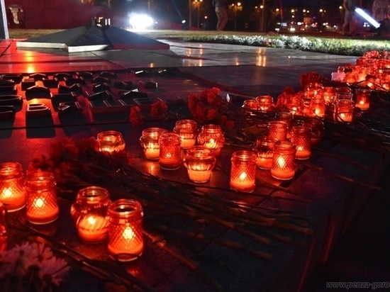 Пензенцы зажгли сотни свечей в память воинов, погибших в Великой Отечественной войне