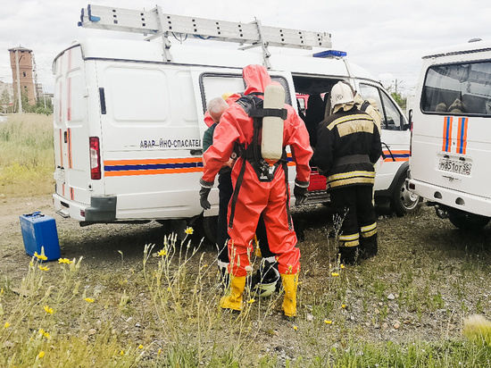 В Омске спасатели устраняют последствия аварии на жд-станции