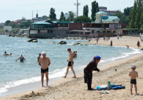 Российская туристка отдохнула на курорте в казахстанском городе Актау на побережье Каспийского моря и пришла к выводу, что там «не хуже Турции»