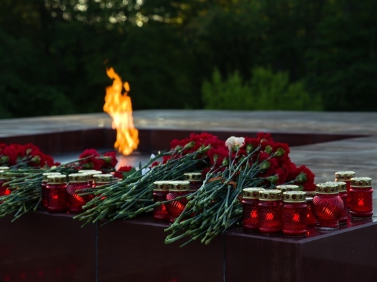 Свечи памяти зажглись в Петрозаводске