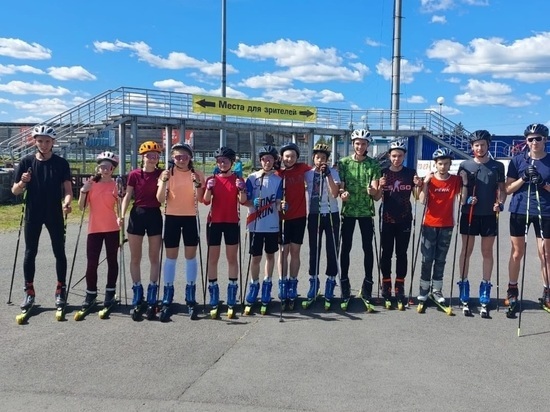 Новый спортивный инвентарь получили лыжники и биатлонисты Карелии