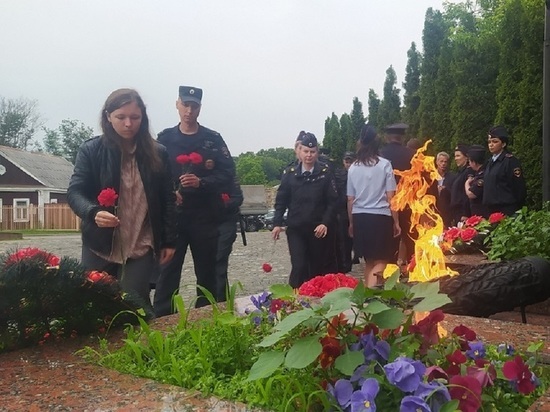 Полицейские Серпухова присоединились к акциям памяти погибших