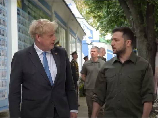 Джонсон посоветовал Украине не менять территории на мир