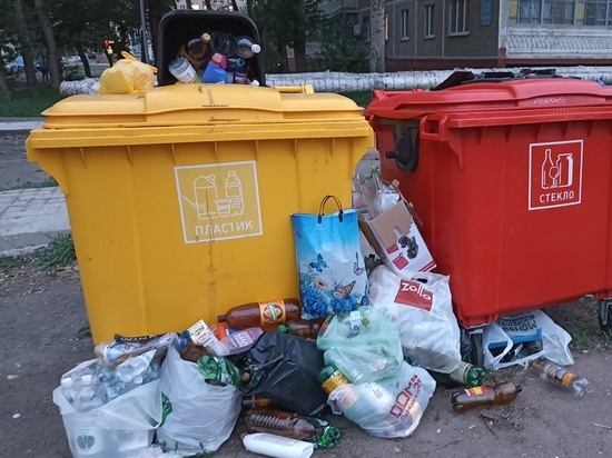 В Оренбурге добросовестно сортируют мусор, а он не вывозится
