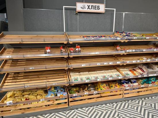 Новосибирцы недовольны отсутствием хлеба на полках магазинов после перебоев с поставками
