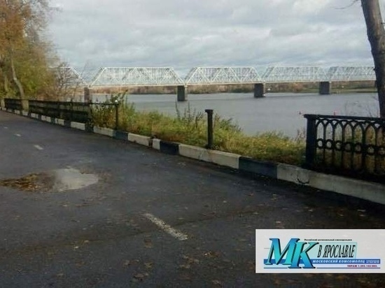 Ярославцы переживают по поводу снятых на Волжской набережной заборчиков