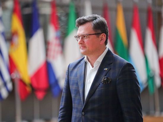 Глава МИД Украины захотел обсудить с Россией границы «до 24 февраля»
