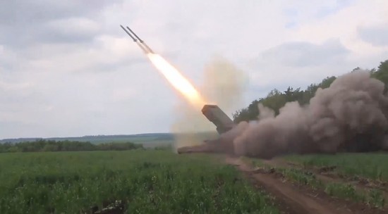 Опубликовано видео боевой работы систем "Солнцепек" по позициям ВСУ