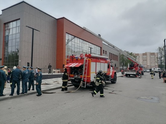 В Пензе прошли пожарные учения в Доме Офицеров