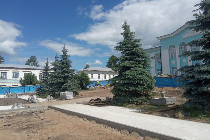 В Костромском Галиче идут работы по реконструкции центральной площади города