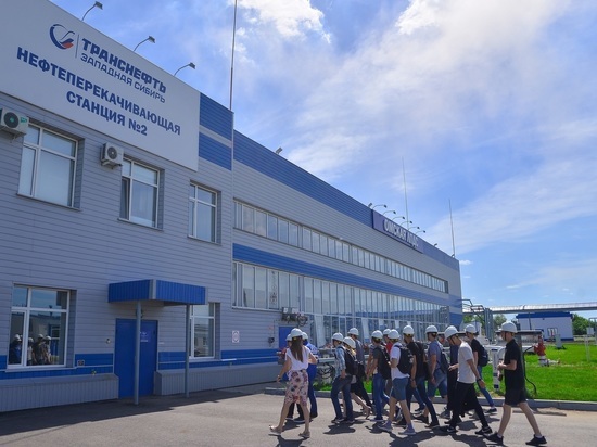 Студенты омского техуниверситета осмотрели Омскую ЛПДС