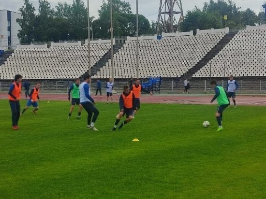 ФК "Зенит-Ижевск" начал серию тренировочных матчей для подготовки к сезону